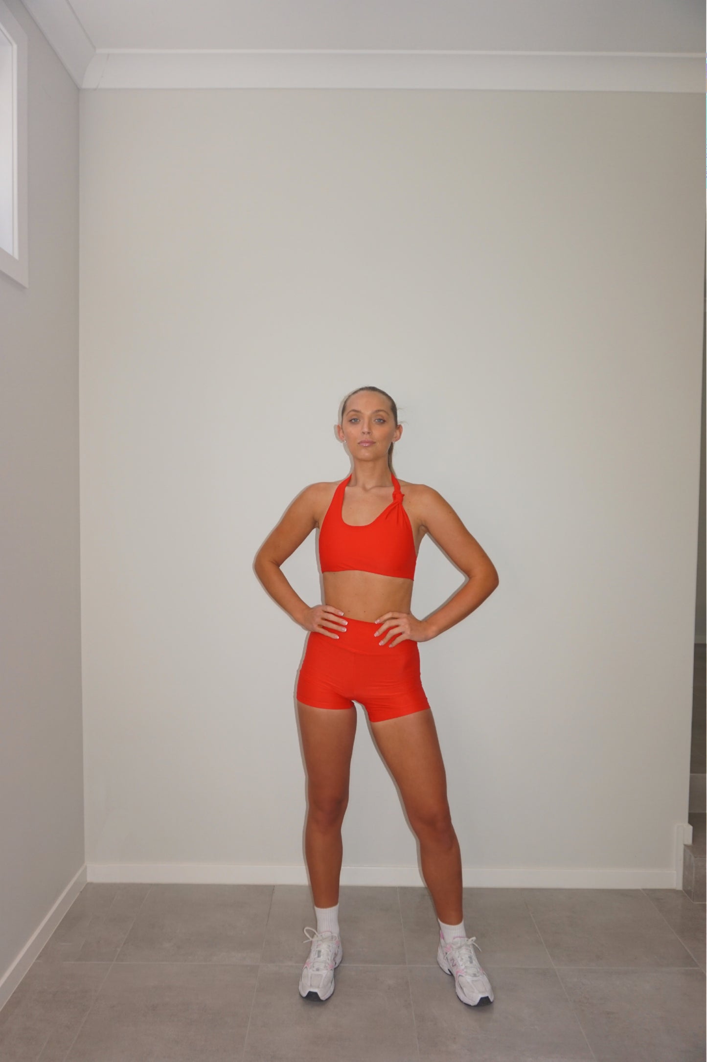 𝗔𝗦𝗬𝗠𝗠𝗘𝗧𝗥𝗜𝗖 𝗕𝗜𝗞𝗜𝗡𝗜 𝗧𝗢𝗣 - 𝗖𝗛𝗘𝗥𝗥𝗬